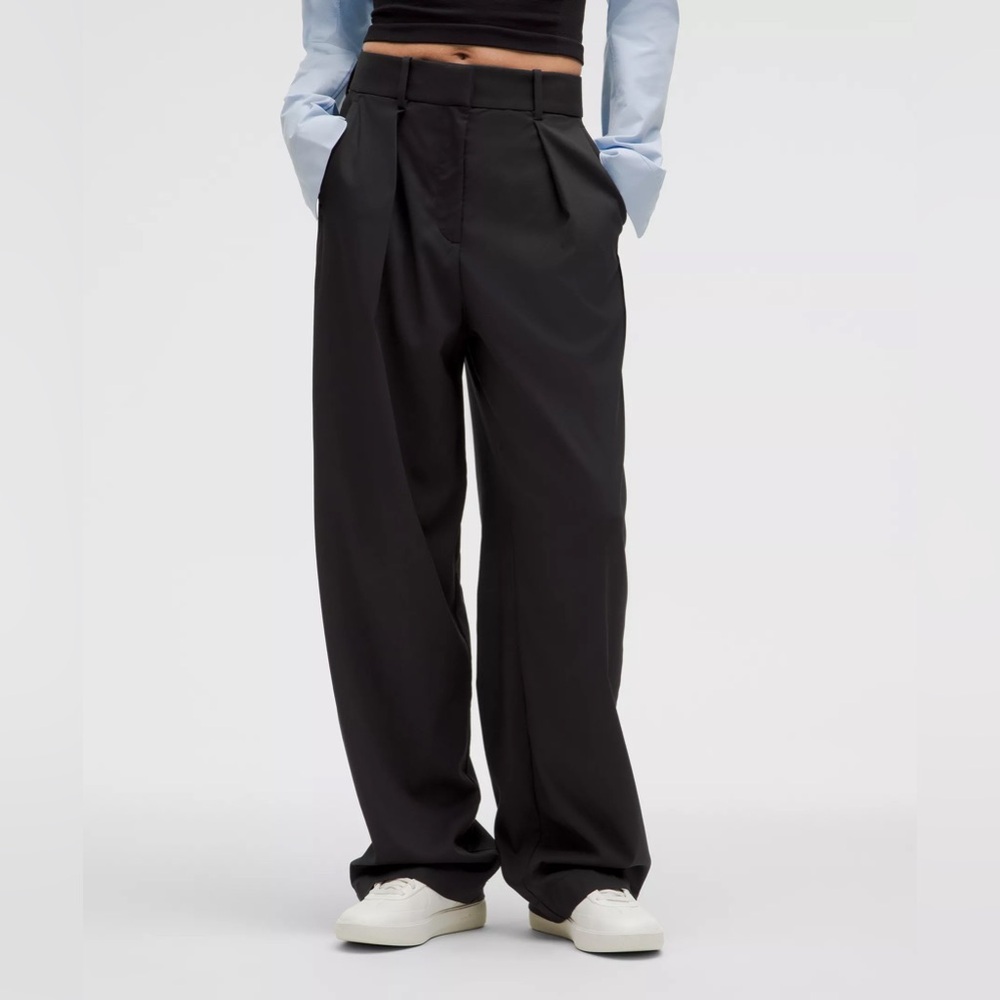 Lululemon pleat front high-rise trouser